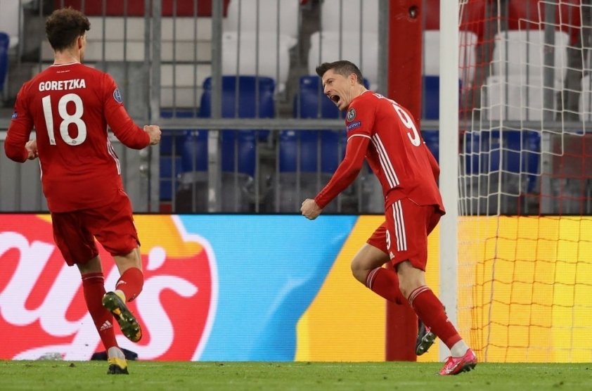 Bayern Munich easily advanced to the quarterfinals 5