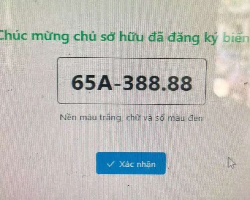 Can Tho tycoon spent nearly half a billion to buy the 8th quarter license plate to attach to the 'monster' Lamborghini Huracan 3